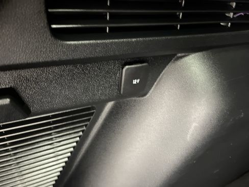 Certified 2024 Ford Escape Platinum image 30