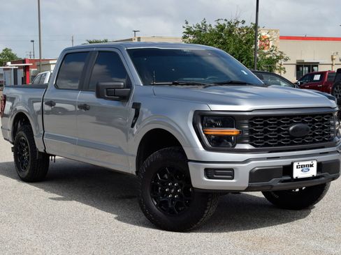 Used 2025 Ford F150 STX RWD image 3