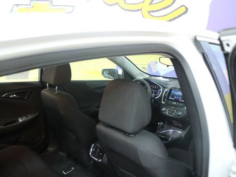 Used 2020 Chevrolet Malibu LT w/ Fleet LT Safety Plus Package FWD image 10