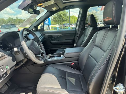 Certified 2024 Honda Passport TrailSport image 10