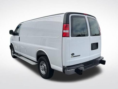 Used 2025 Chevrolet Express 2500 w/ Driver Convenience Package RWD image 12