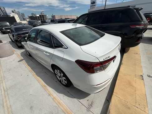 Used 2025 Honda Civic LX image 4