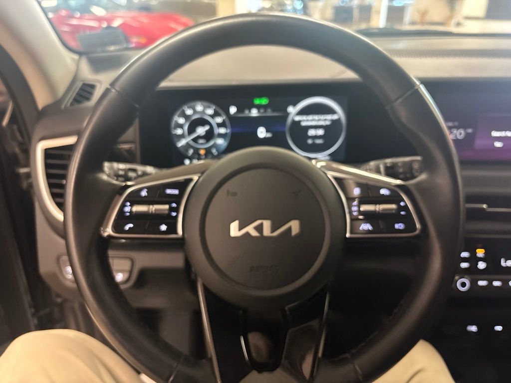 Used 2024 Kia Seltos S AWD/4WD image 10