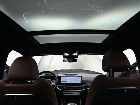 Used 2025 BMW X5 xDrive40i image 17