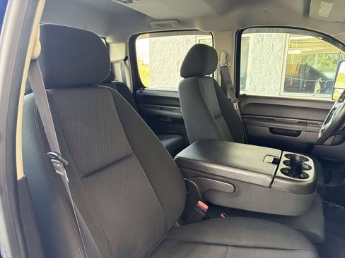 Used 2014 Chevrolet Silverado 3500 LT w/ Interior Plus Package AWD/4WD image 26
