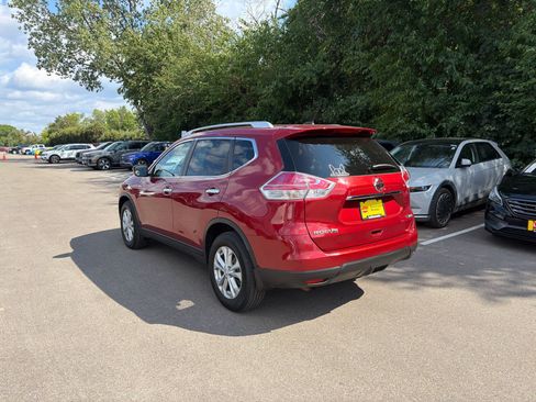 Used 2015 Nissan Rogue SV AWD/4WD image 3
