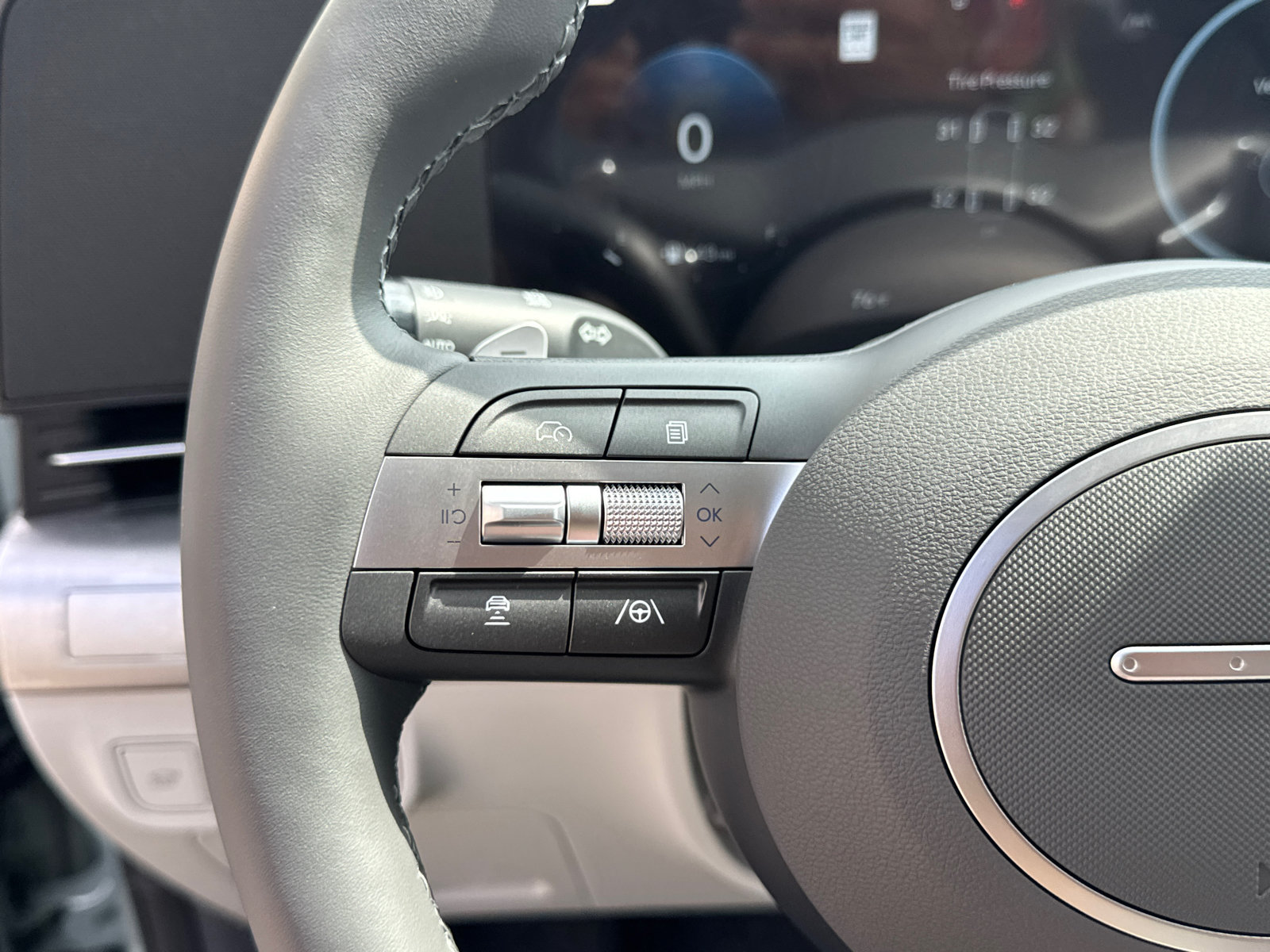 New 2027 Hyundai Kona Limited FWD image 26