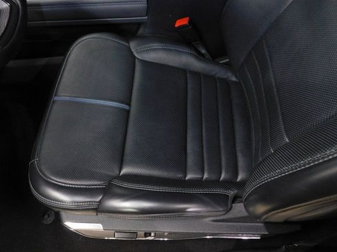 Used 2025 Ford F250 Platinum image 35