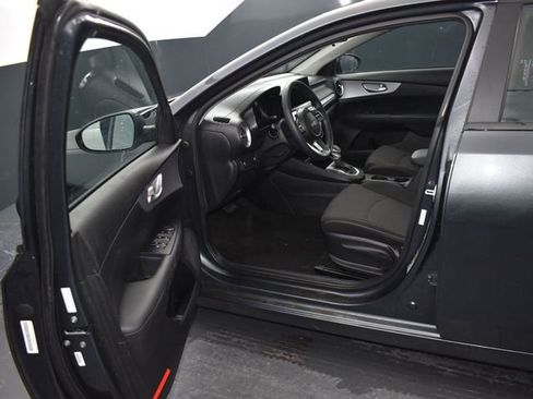 Used 2024 Kia Forte LXS image 12