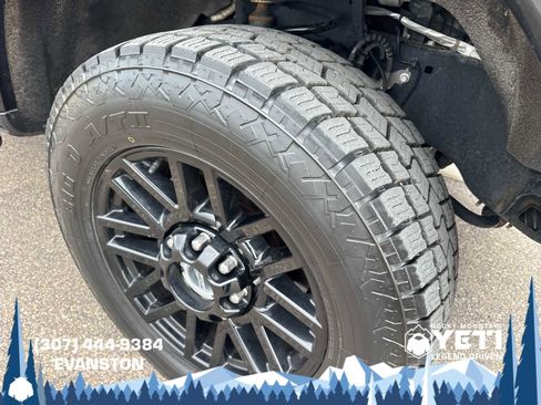 Used 2019 Ford F350 Lariat image 9