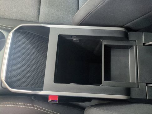 Used 2025 GMC Terrain Elevation image 31