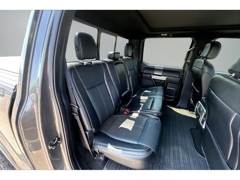 Used 2019 Ford F150 Lariat w/ Equipment Group 502A Luxury AWD/4WD image 26
