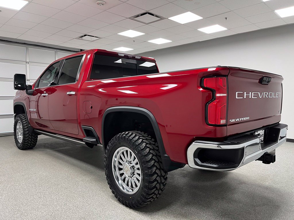 Used 2024 Chevrolet Silverado 2500 LTZ w/ LTZ Plus Package AWD/4WD image 8