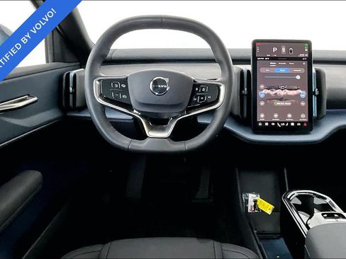 Certified 2025 Volvo EX30 Plus w/ Protection Package Premier AWD/4WD image 6