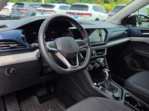 Certified 2024 Volkswagen Taos SE AWD/4WD image 24