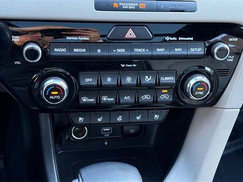 Certified 2021 Kia Sportage SX image 28