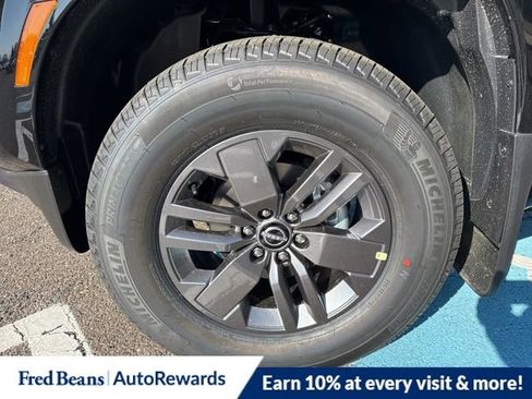 New 2026 Nissan Frontier SV w/ All-Weather Content Package AWD/4WD image 5