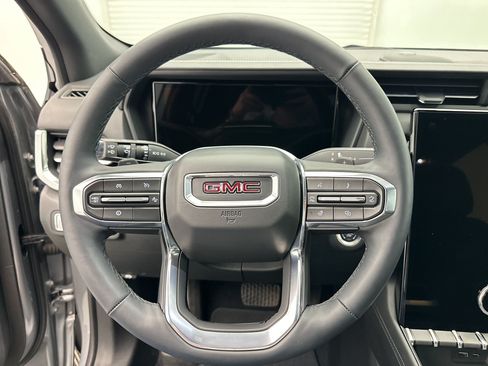 Certified 2025 GMC Terrain Elevation w/ Elevation Premium Package AWD/4WD image 17