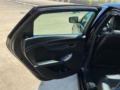 Used 2017 Chevrolet Impala Premier FWD image 26