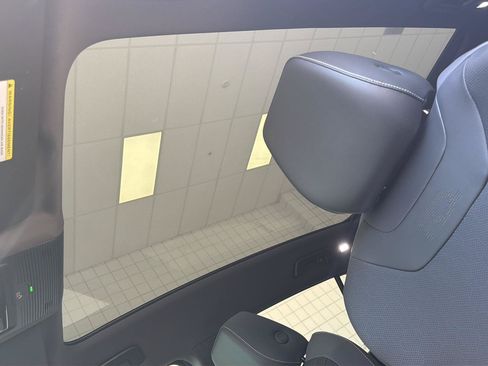 Certified 2023 Volkswagen ID.4 Pro S RWD image 21