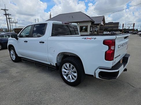 Used 2022 Chevrolet Silverado 1500 Custom w/ LPO, Dark Essentials Package AWD/4WD image 4
