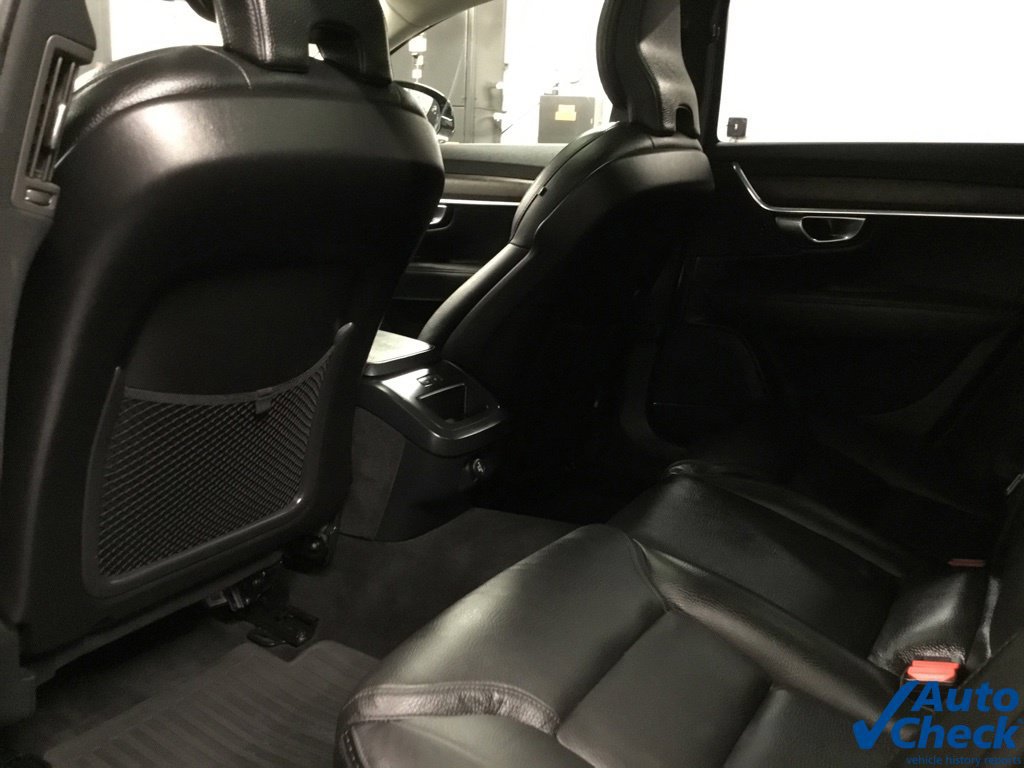Used 2020 Volvo V90 T6 Cross Country AWD/4WD image 28