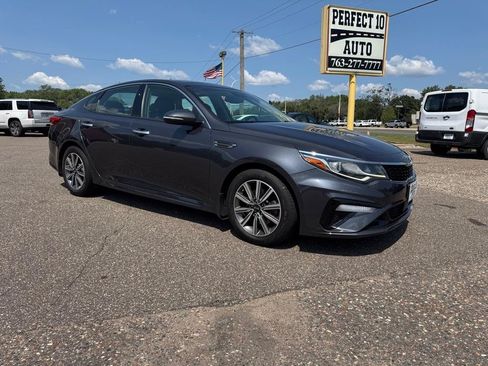 Used 2019 Kia Optima EX w/ EX Premium Package FWD image 2