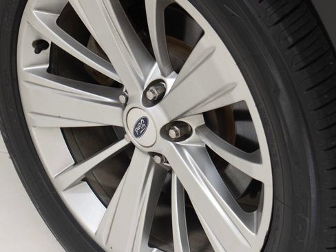 Used 2019 Ford Explorer Limited image 71