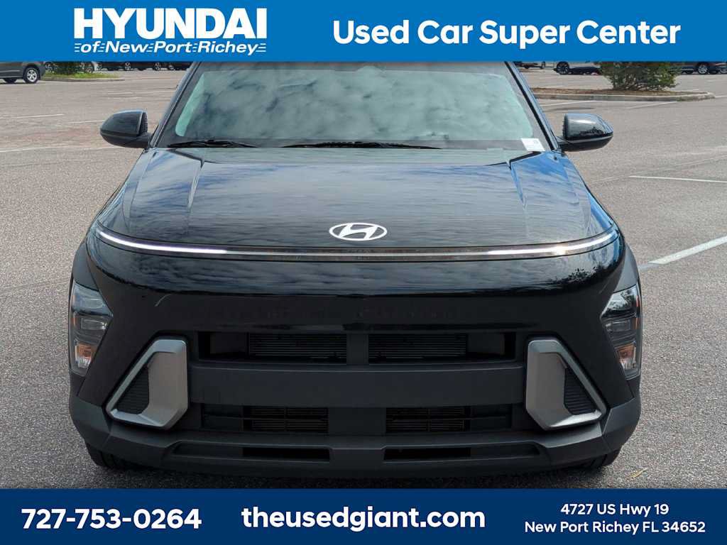Certified 2025 Hyundai Kona SE FWD image 8