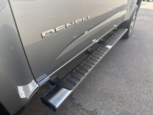 Used 2022 GMC Canyon Denali AWD/4WD image 4