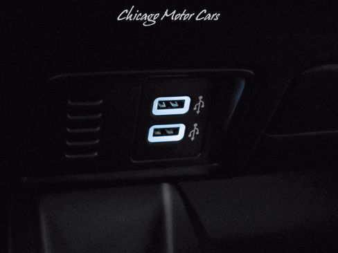 Used 2019 Ford GT RWD image 17