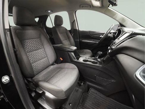 Used 2018 Chevrolet Equinox LT image 14