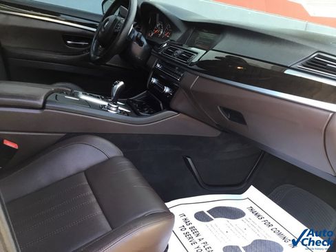 Used 2013 BMW M5 image 33