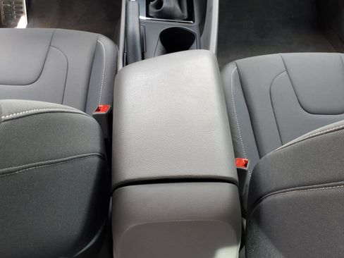 Certified 2025 Hyundai Elantra Sport FWD image 17
