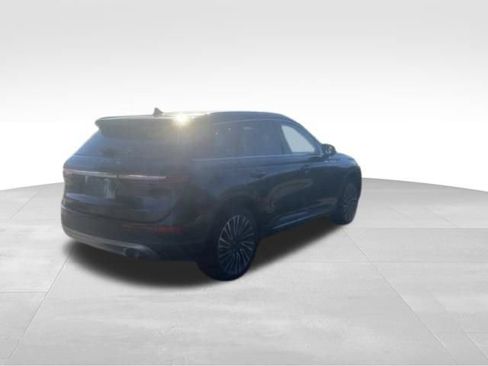 Certified 2021 Lincoln Corsair Reserve w/ Equipment Group 201A AWD/4WD image 10