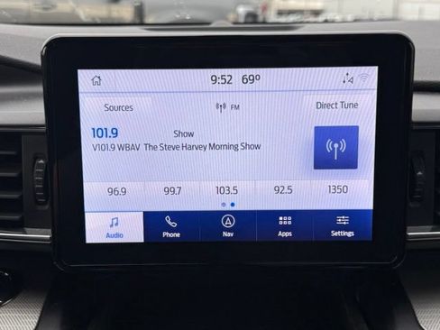 Used 2020 Ford Explorer XLT w/ Equipment Group 202A AWD/4WD image 26