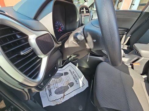 Used 2020 Kia Soul LX FWD image 11