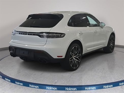 Used 2022 Porsche Macan image 6