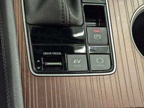 Used 2023 Toyota Sienna XLE image 26