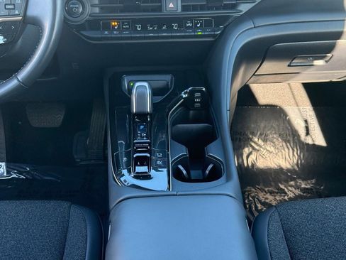 Certified 2024 Toyota Crown image 16