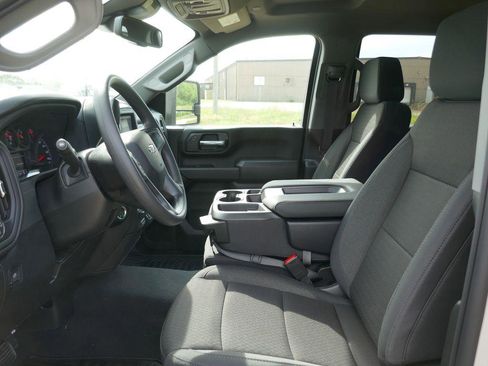 New 2026 Chevrolet Silverado 2500 Custom w/ Custom Value Package AWD/4WD image 15