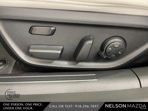 Used 2024 Genesis G70 3.3T Advanced w/ Sport Prestige Package image 23