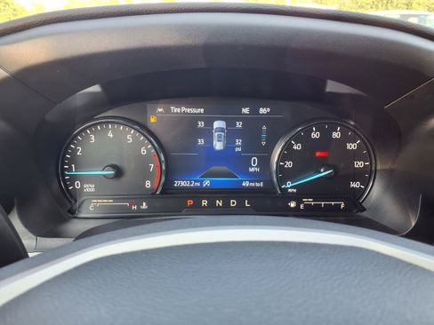 Used 2023 Ford Explorer XLT w/ Equipment Group 202A AWD/4WD image 17