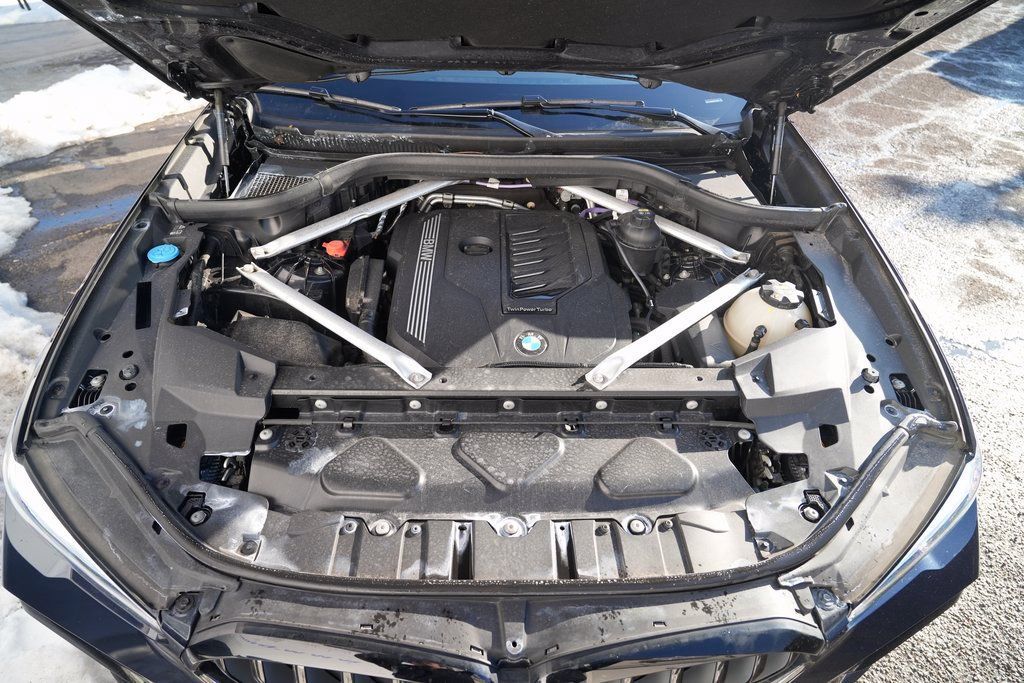 Used 2023 BMW X6 xDrive40i w/ Executive Package AWD/4WD image 17