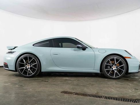 Used 2025 Porsche 911 Carrera T RWD image 9