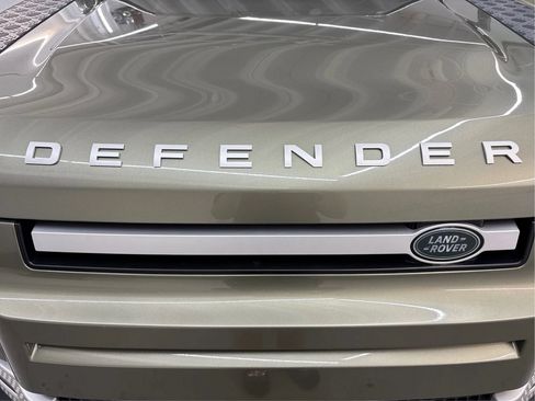 Used 2020 Land Rover Defender 110 AWD/4WD image 34