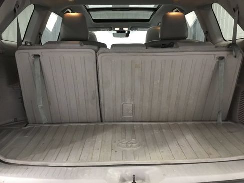 Used 2019 Toyota Highlander Limited Platinum AWD/4WD image 18