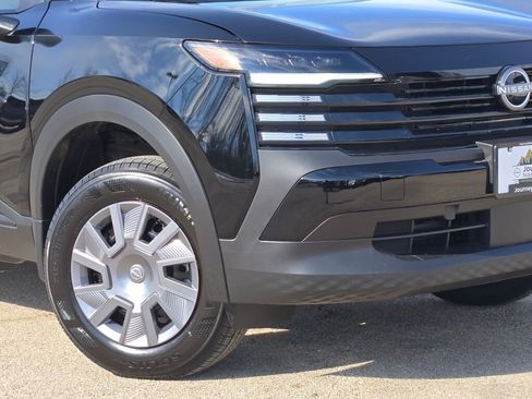 New 2026 Nissan Kicks S image 3