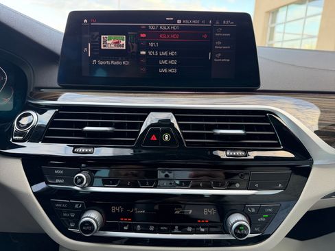 Used 2020 BMW 540i w/ M Sport Package image 12