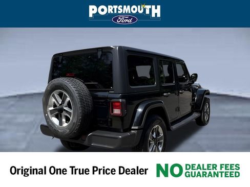 Used 2020 Jeep Wrangler Unlimited Sahara AWD/4WD image 29